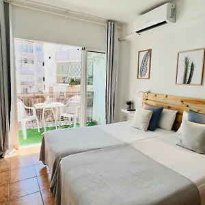 https://estudio-brisa-centro-nerja.hotelsinnerja.org
